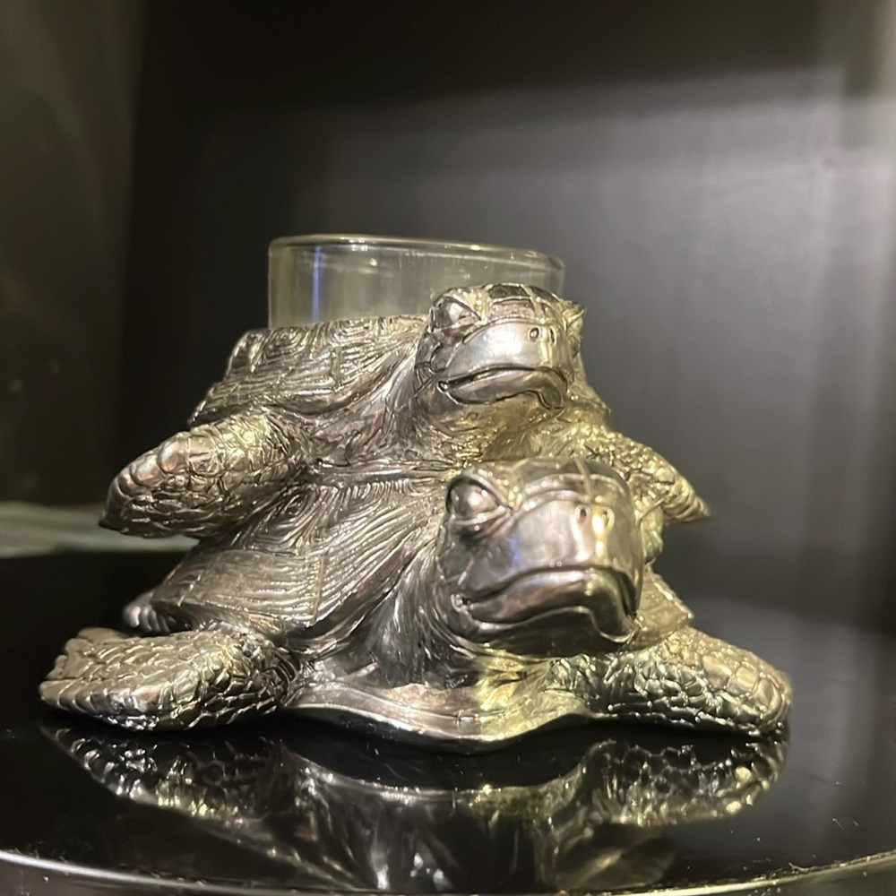 Yankee candle turtle decor for candle